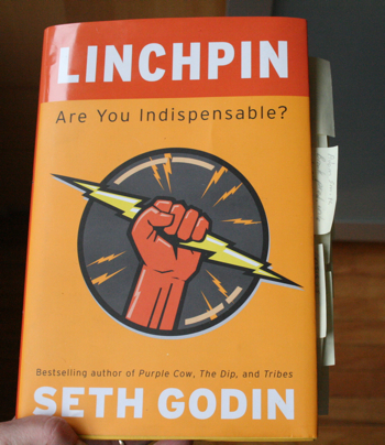 Linchpin: Are You Indispensable? By Seth Godin - Hardcover, 2010, Good Condition